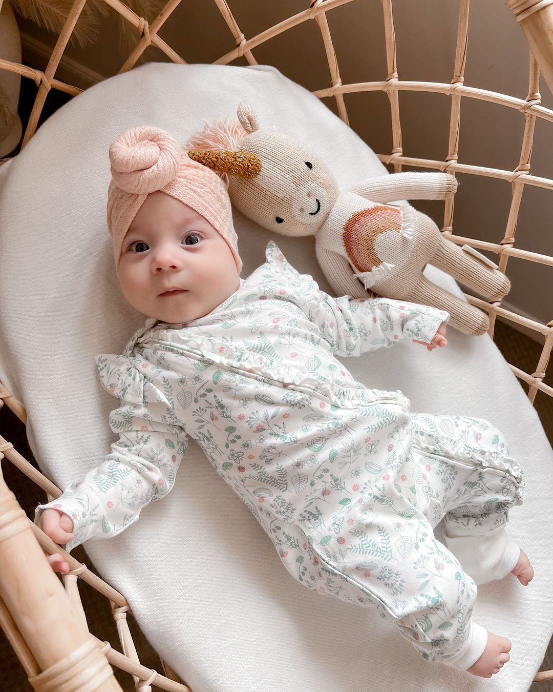 Newborn baby girl stuff sales list